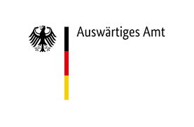 Logo des Auswärtigen Amts mit Adler. Daneben Streifen mit Farben der deutschen Flagge und schwarzer Schrift "Auswärtiges Amt" geschrieben.